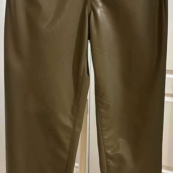 Women's 90's Straight Dark Green Faux Leather Pants - Size 6 - Picture 2 of 8